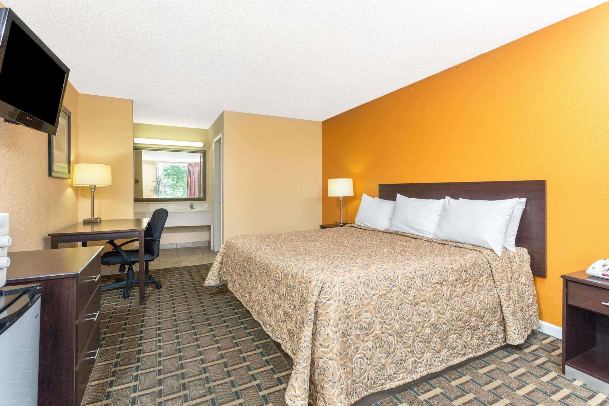 Americas Best Value Inn Perry Exterior photo