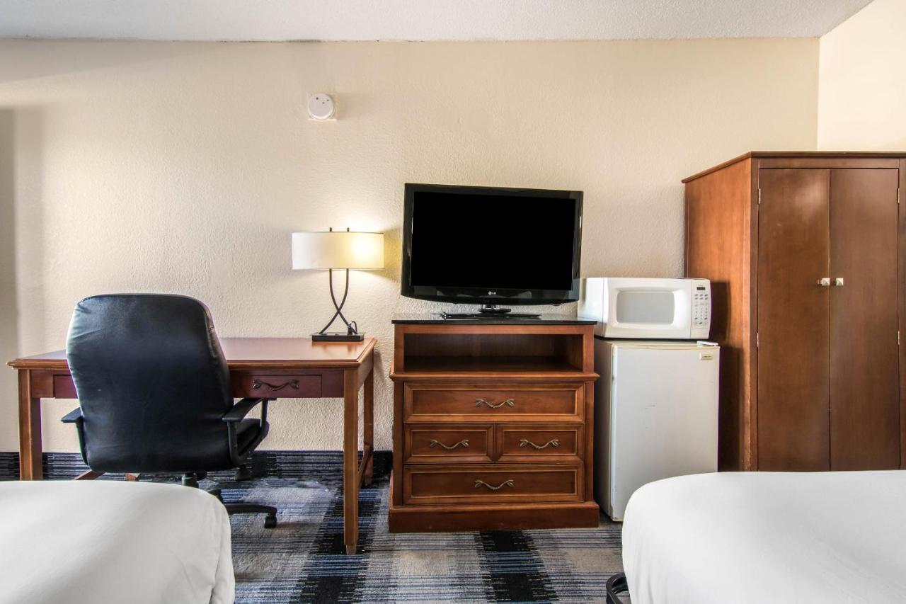 Americas Best Value Inn Perry Exterior photo