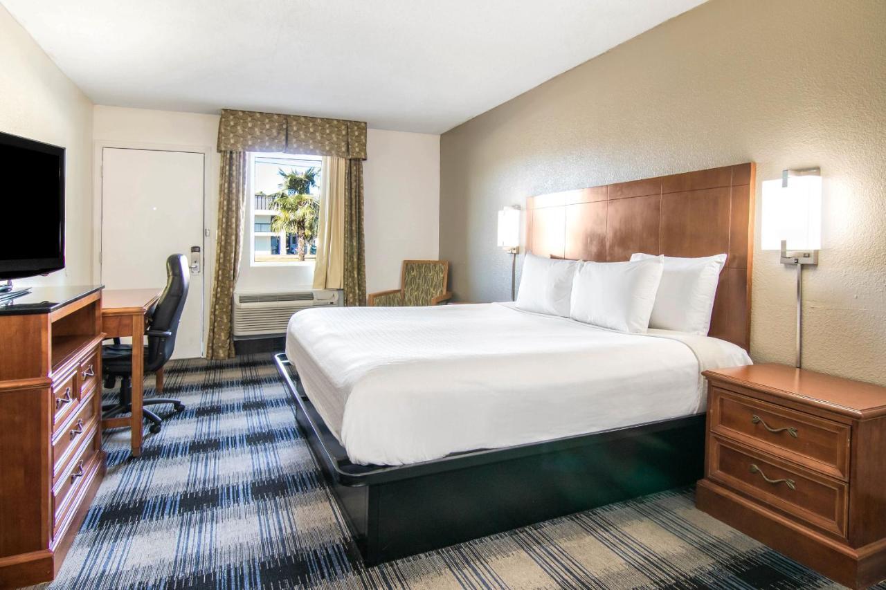 Americas Best Value Inn Perry Exterior photo